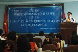 Ra mắt Ban Chấp hành Hội Phụ nữ Việt Nam tại Campuchia 