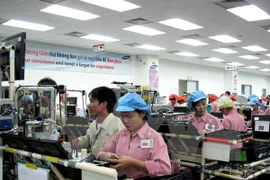 Chủ tịch Mặt trận Tổ quốc tiếp Tổng Giám đốc Samsung Việt Nam