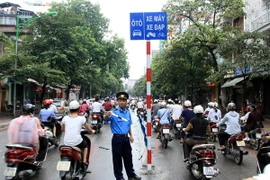 Sở GTVT Hà Nội: Không có chuyện lãng phí do dỡ dải phân cách