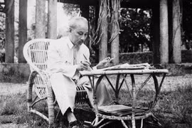 Chủ tịch Hồ Chí Minh: Anh hùng dân tộc, Danh nhân thế giới