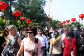 Áp thấp phía Tây mở rộng, thời tiết Bắc Bộ tiếp tục nóng ấm