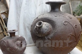 Túng tiền đánh thuốc mê ông ngoại, cướp đồ cổ hơn 1 tỷ đồng