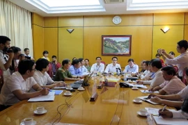 Phó Thủ tướng Vũ Đức Đam phát biểu tại buổi làm việc với Ban chỉ đạo kỳ thi Trung học phổ thông quốc gia 2015 thành phố Hà Nội. (Ảnh: Văn Cảnh/TTXVN)