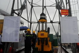 Một mũi khoan thăm dò tại xã Nam Thịnh, huyện Tiền Hải. (Ảnh: Thu Hoài/TTXVN)