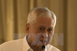 Ngoại trưởng Philippines Albert del Rosario. (Nguồn: AFP/TTXVN