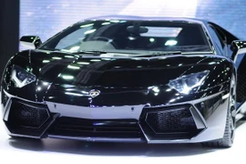 Lamborghini - một trong những thương hiệu xe hạng sang tại triển lãm. (Ảnh: Sơn Nam-Quang Thuận/Vietnam+)