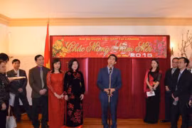 Đại sứ quán Việt Nam tại Canada tổ chức mừng Xuân Ất Mùi 2015