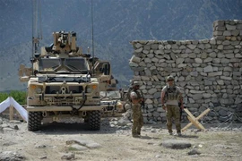 Binh sỹ Mỹ tuần tra tại tỉnh Nangarhar, Afghanistan, ngày 15/4/2017. (Ảnh: AFP/TTXVN)