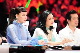 Hồ Quỳnh Hương và Thanh Lam trên sóng "Nhân tố bí ẩn." (Ảnh: Phú Hưng)