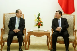 Phó Thủ tướng Vương Đình Huệ tiếp Thứ trưởng Bộ Ngoại giao Hàn Quốc Yun Kang-hyeon. (Ảnh: Nguyễn Dân/TTXVN)