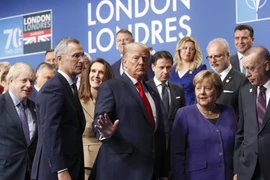 Các nhà lãnh đạo tham dự Hội nghị thượng đỉnh NATO ngày 4/12. (Ảnh: AFP/TTXVN)