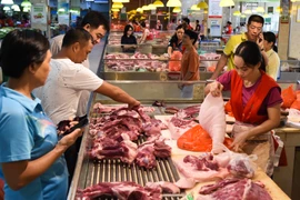 Một cửa hàng thịt tại Trung Quốc. (Ảnh: THX)