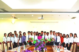 Đảng bộ tại Campuchia luôn chú trọng công tác phát triển đảng trong lưu học sinh, người lao động 