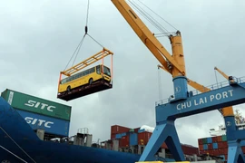 Thỏa thuận giữa THACO và Autodelta là dấu mốc quan trọng cho ngành công nghiệp ôtô Việt Nam. (Ảnh: Trần Tĩnh/TTXVN) 