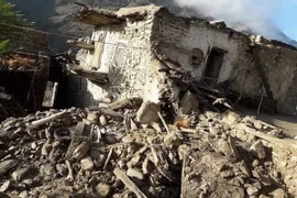Ngôi nhà bị sập trong trận động đất tại tỉnh Paktika, Afghanistan, ngày 22/6 vừa qua. (Ảnh: IRNA/TTXVN)
