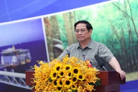 Thủ tướng Phạm Minh Chính phát biểu tại Hội nghị tổng kết thực hiện Nghị quyết 53 và Kết luận 27 về phát triển Đông Nam Bộ và vùng kinh tế trọng điểm phía Nam. (Ảnh: Dương Giang/TTXVN)