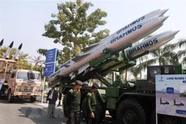 Tên lửa hành trình siêu thanh BrahMos của Ấn Độ. (Ảnh: AFP/TTXVN)