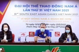Huấn luyện viên trưởng Đội tuyển bóng đá nữ Philippines Alen Stajcic phát biểu. (Ảnh: Anh Tuấn/TTXVN)