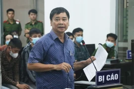 Bị cáo Trần Văn Hùng trình bày tại phiên xét xử phúc thẩm. (Ảnh: Tiên Minh/TTXVN)