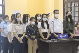 Các bị cáo tại phiên tòa. (Ảnh: Quang Duy/TTXVN)