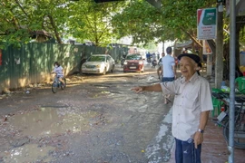 Hà Nội: Hàng trăm ổ voi, ổ gà trên “đoạn đường đau khổ” Kim Giang