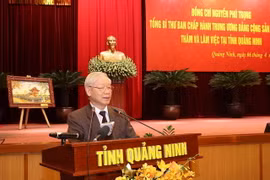 Tổng Bí thư Nguyễn Phú Trọng phát biểu tại buổi làm việc với Ban Thường vụ Tỉnh ủy và lãnh đạo chủ chốt tỉnh Quảng Ninh. (Ảnh: Trí Dũng/TTXVN)