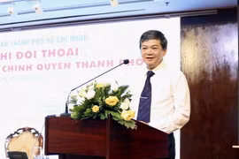 Ông Nguyễn Hữu Nghiệp, Phó Cục trưởng Cục Hải quan TP Hồ Chí Minh phát biểu tại hội nghị đối thoại. (Ảnh: Xuân Anh/TTXVN)