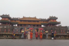 Lãnh đạo tỉnh Thừa Thiên-Huế Công bố chương trình Festival Huế 2022. (Ảnh: Tường Vi/TTXVN)