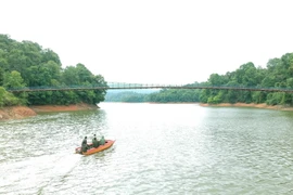 Điện Biên: Khám phá vẻ đẹp hồ Pá Khoang và rừng đặc dụng Mường Phăng 