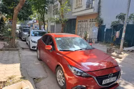 Hiện tại, nhiều cơ sở cho thuê xe tự lái trên địa bàn Hà Nội ghi nhận đã gần hết xe cho thuê dịp Tết Âm lịch. (Ảnh: PV/Vietnam+)