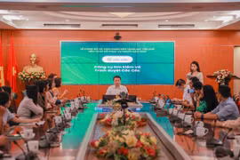 Toàn cảnh Lễ công bố nền tảng Công cụ tìm kiếm và Trình duyệt Cốc Cốc đạt các tiêu chí để trở thành Nền tảng số phục vụ người dân năm 2022. (Ảnh: PV/Vietnam+)