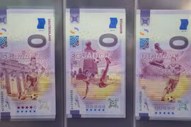 Cận cảnh bộ tiền 0 Euro lưu niệm cho vòng chung kết Word Cup 2022 