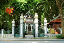 [Video] Chiêm ngưỡng tượng đài vua Lê Thái Tổ cổ nhất tại Hà Nội