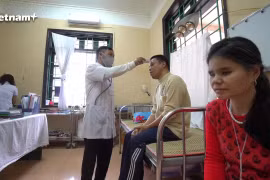 Người y sỹ dành cả tuổi xuân chăm sóc bệnh nhân chất độc màu da cam