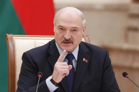 Tổng thống Belarus Alexander Lukashenko phát biểu tại một cuộc họp báo ở Minsk. (Ảnh: AFP/TTXVN)