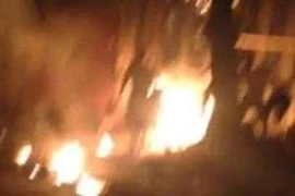 Thái Bình: Khởi tố đối tượng tưới xăng châm lửa đốt vợ do mâu thuẫn