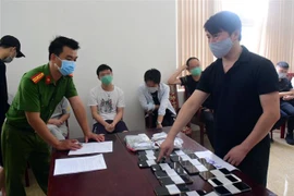 Tang vật do Công an tỉnh Thừa Thiên-Huế thu giữ. (Ảnh: TTXVN phát)