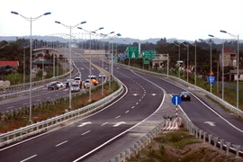 Thông xe đoạn cuối cùng của đường cao tốc Nội Bài-Lào Cai 