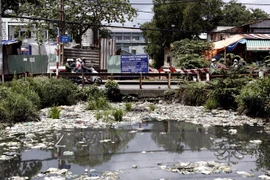 Tình trạng khiếu nại về môi trường đang có xu hướng gia tăng. (Ảnh: TTXVN)