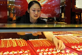 Cửa hàng vàng tại Hợp Phì, thủ phủ tỉnh An Huy, miền đông Trung Quốc ngày 23/8. (Nguồn: AFP/TTXVN)