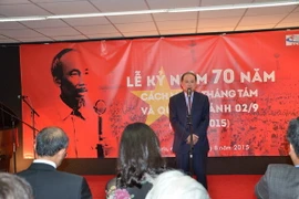 Đại sứ Nguyễn Ngọc Sơn phát biểu tại Lễ kỷ niệm. (Ảnh: Bích Hà/Vietnam+)