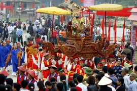 Khai mạc triển lãm ảnh “Tín ngưỡng thờ cúng Hùng Vương”