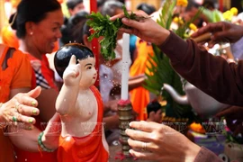 Lễ Tắm Phật của người Khmer trong dịp Tết Chol Chnam Thmay