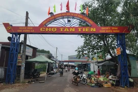 Chợ Tân Tiến, Đồng Phú, nơi bị tố xả thải trực tiếp ra môi trường. (Ảnh: Đậu Tất Thành/TTXVN)