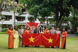 Đoàn học sinh Việt Nam giành 6 huy chương. (Ảnh: Đỗ Quyên/Vietnam+)