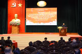 Giáo sư, Tiến sỹ Nguyễn Xuân Thắng phát biểu kết luận hội nghị. (Ảnh: Văn Điệp/TTXVN)