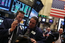 Số liệu thất vọng về việc làm kéo chứng khoán Mỹ lao dốc