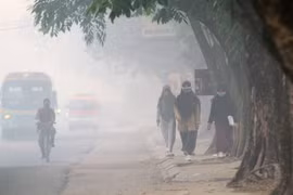Khói mù do cháy rừng bao phủ Palembang, tỉnh Nam Sumatra, Indonesia ngày 8/10. (Nguồn: AFP/TTXVN)