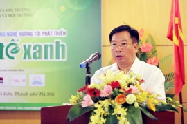 Thứ trưởng Bộ Tài nguyên và Môi trường Nguyễn Thái Lai phát biểu. (Ảnh: Trọng Đạt/TTXVN)