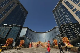 Một trung tâm mua sắm ở thủ đô Bắc Kinh, Trung Quốc. (Nguồn: AFP/TTXVN)